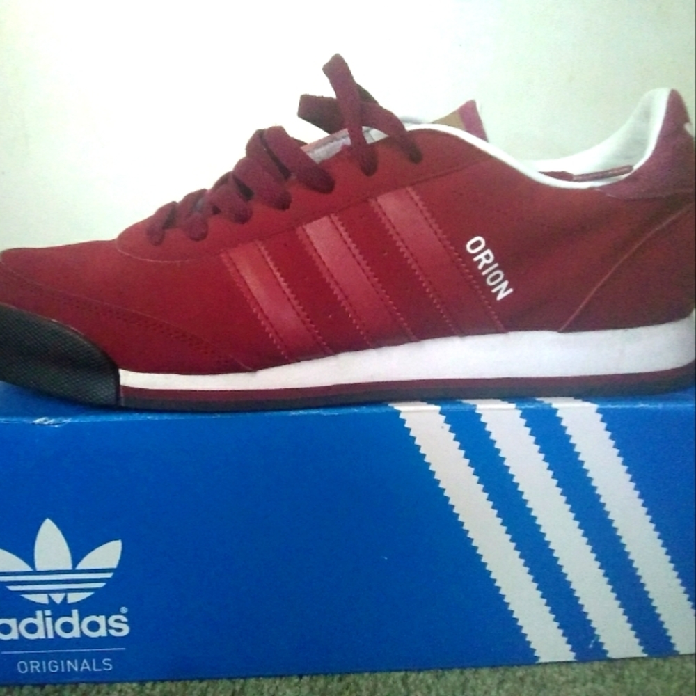These a a pair of #AUTHENTIC, adidas Orion 2 #soccer shoes.